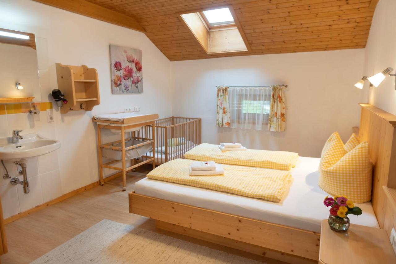 Hartlhof Urlaub Am Baby- Und Kinderbauernhof Niederau Exterior photo