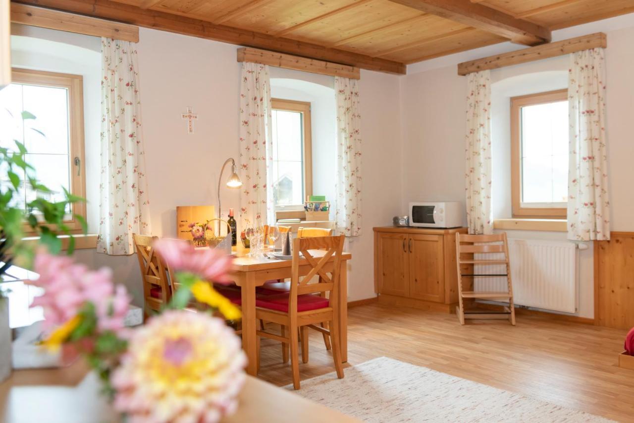 Hartlhof Urlaub Am Baby- Und Kinderbauernhof Niederau Exterior photo